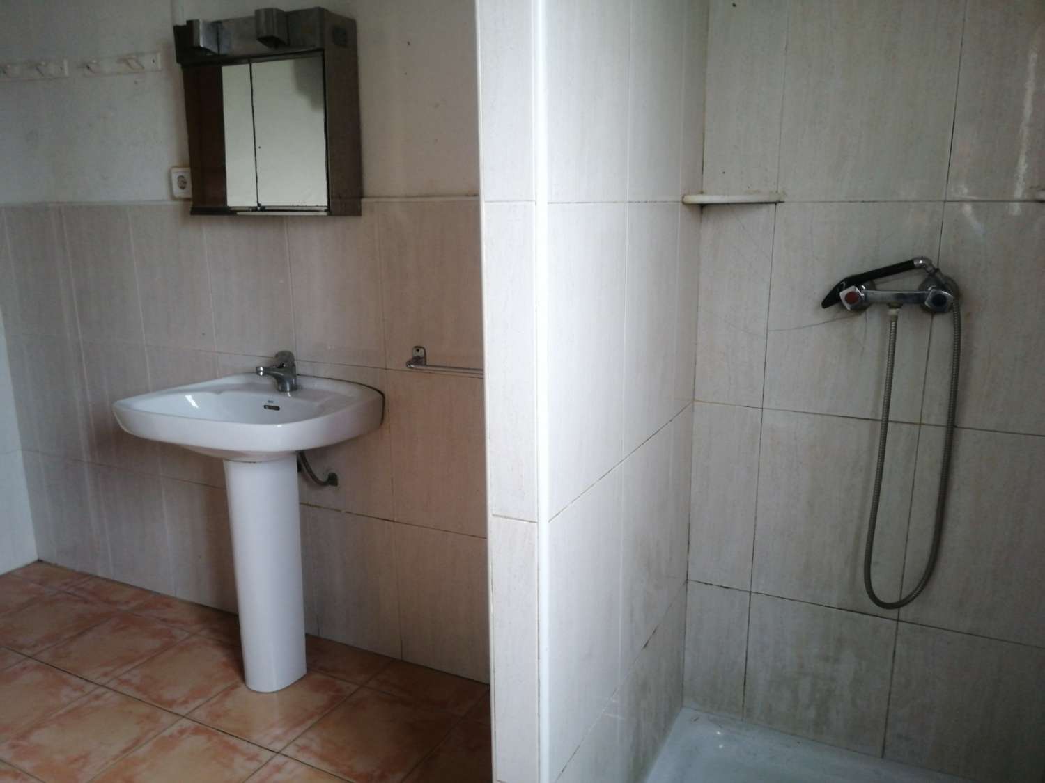 For sale - 3 Bedroom 1 Bathroom Villa in Orihuela -  - Alicante