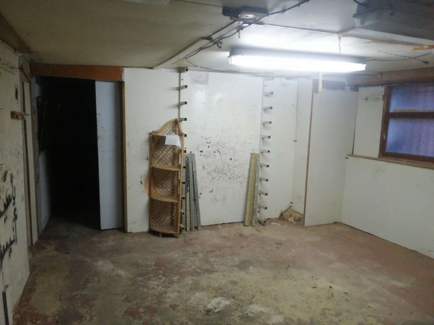 For sale - 3 Bedroom 1 Bathroom Villa in Orihuela -  - Alicante