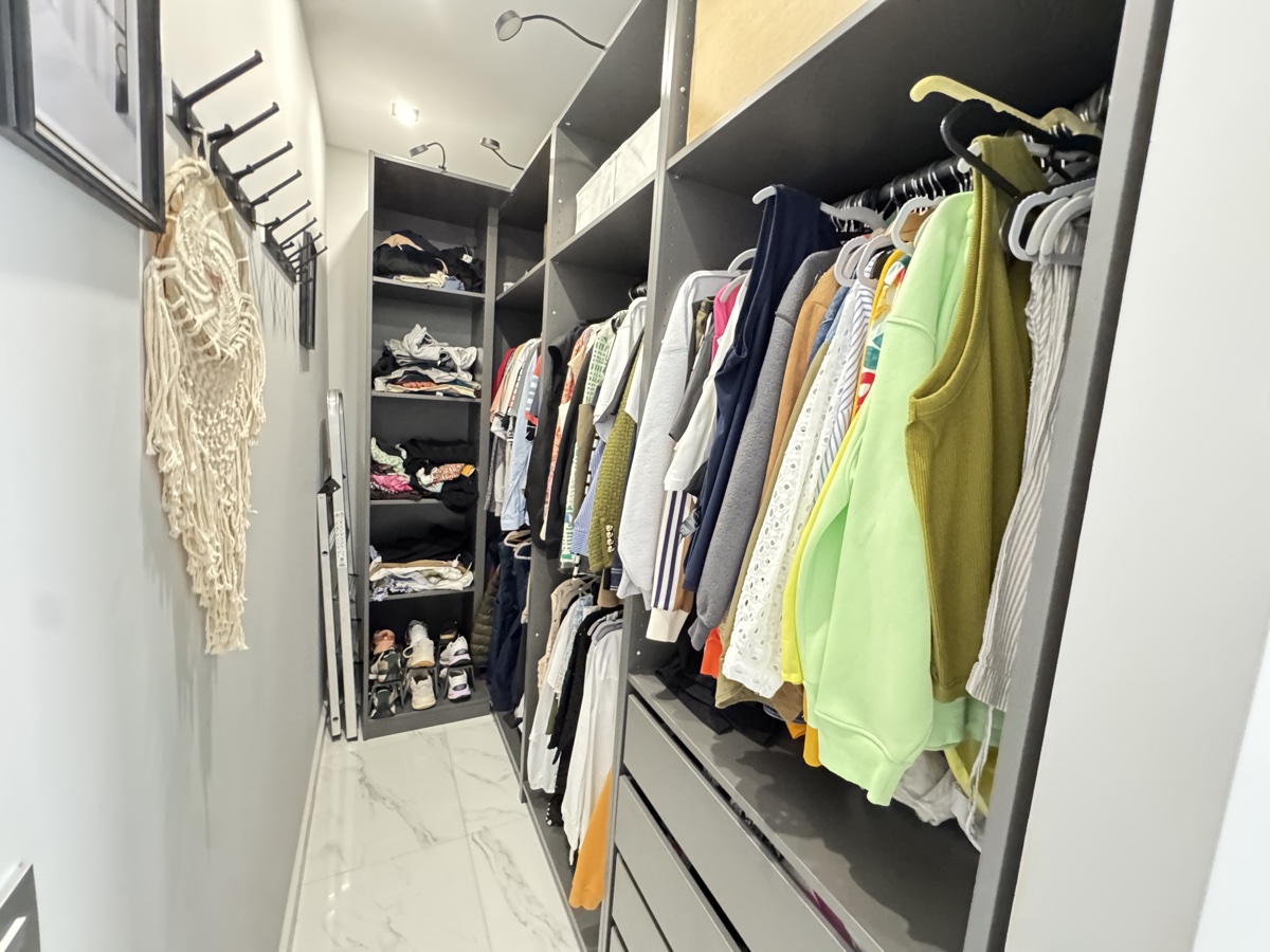 For sale - 4 Bedroom 4 Bathroom Villa in Villamartin - , Villamartin, Alicante, Spain - Alicante