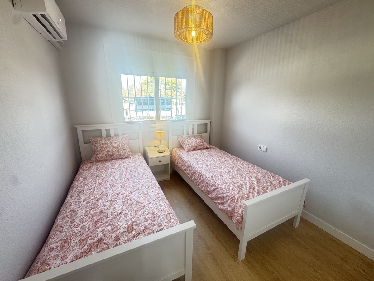 For sale - 2 Bedroom 1 Bathroom Apartment in Campoamor - , Campoamor, Alicante, Spain - Alicante