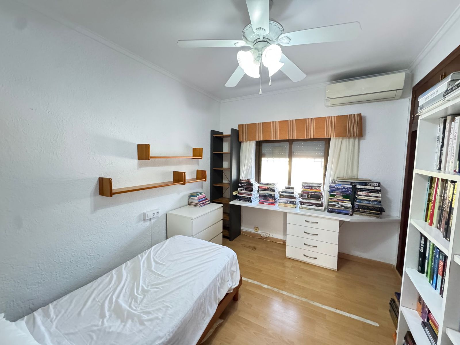 For sale - 3 Bedroom 2 Bathroom Villa in Cabo Roig - , Cabo Roig, Alicante, Spain - Alicante