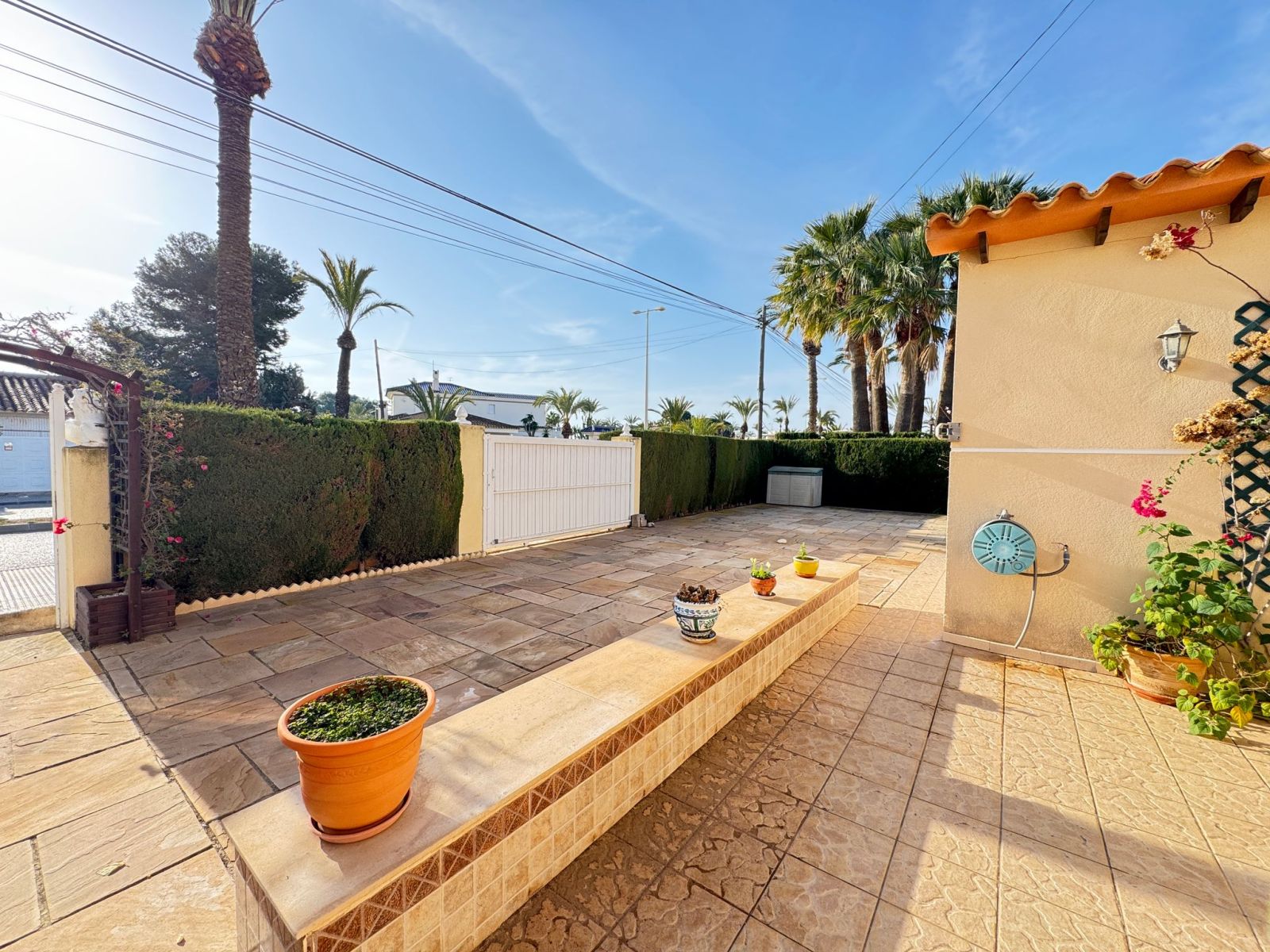 For sale - 3 Bedroom 2 Bathroom Villa in Cabo Roig - , Cabo Roig, Alicante, Spain - Alicante