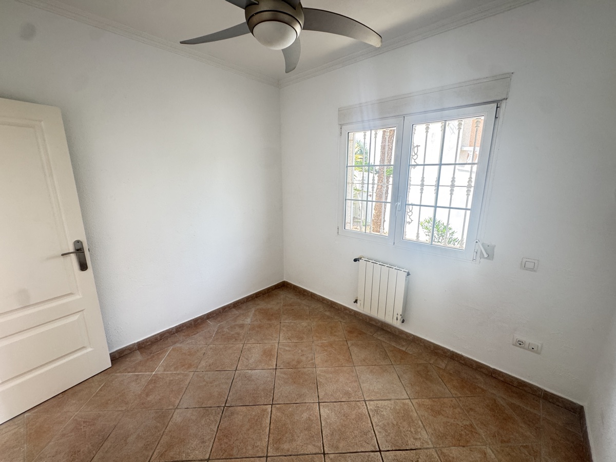 For sale - 3 Bedroom 3 Bathroom Villa in San Miguel De Salinas - , San Miguel De Salinas, Alicante, Spain - Alicante