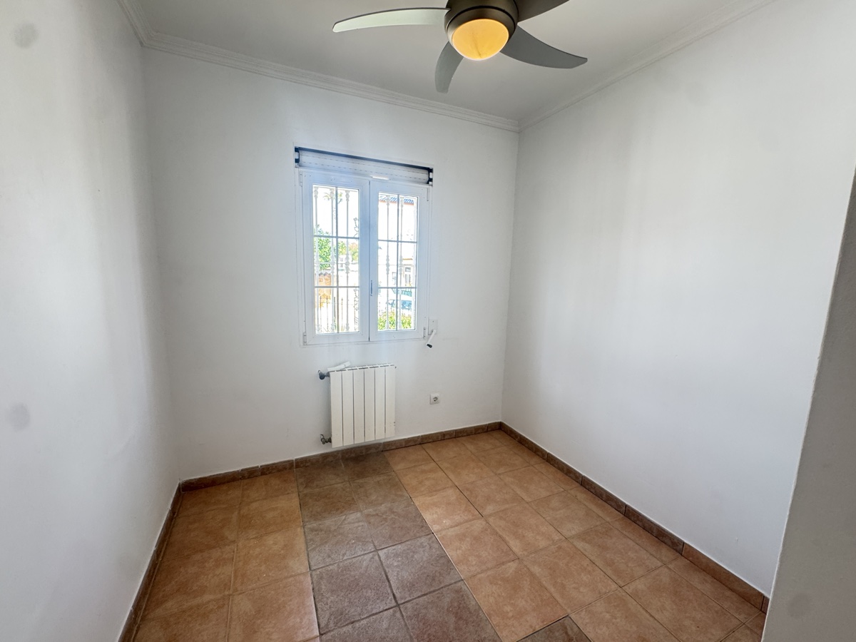 For sale - 3 Bedroom 3 Bathroom Villa in San Miguel De Salinas - , San Miguel De Salinas, Alicante, Spain - Alicante