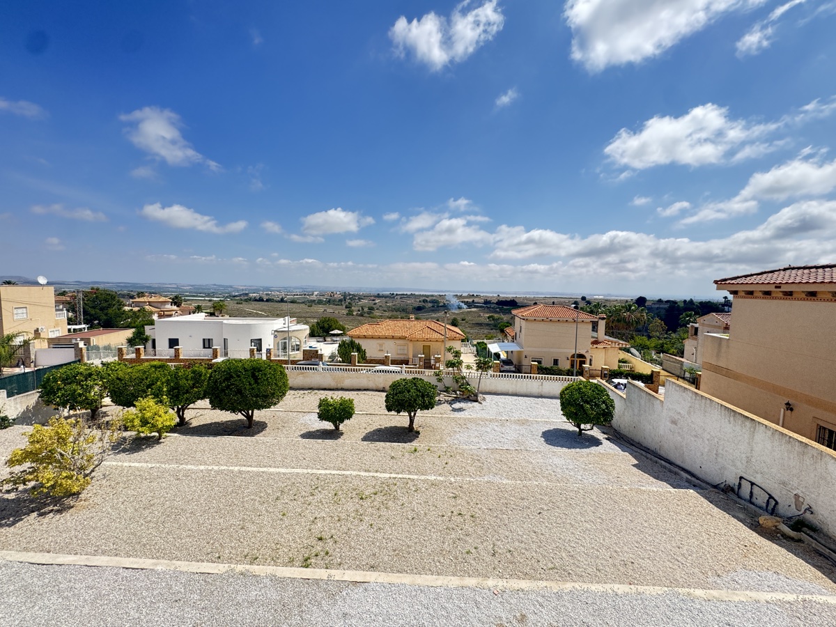 For sale - 5 Bedroom 3 Bathroom Villa in San Miguel De Salinas - , San Miguel De Salinas, Alicante, Spain - Alicante