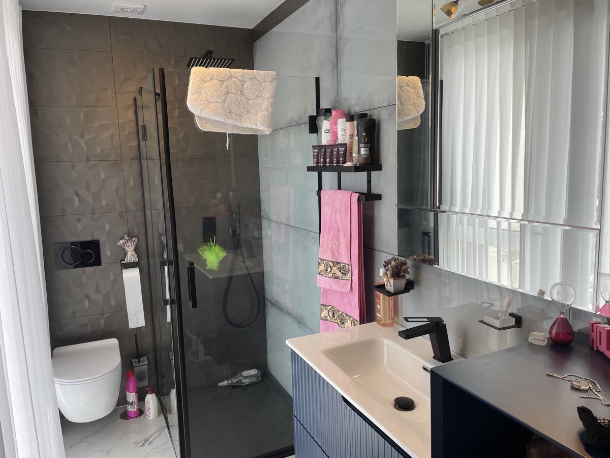 For sale - 4 Bedroom 4 Bathroom Villa in Los Balcones - , Los Balcones, Alicante, Spain - Alicante