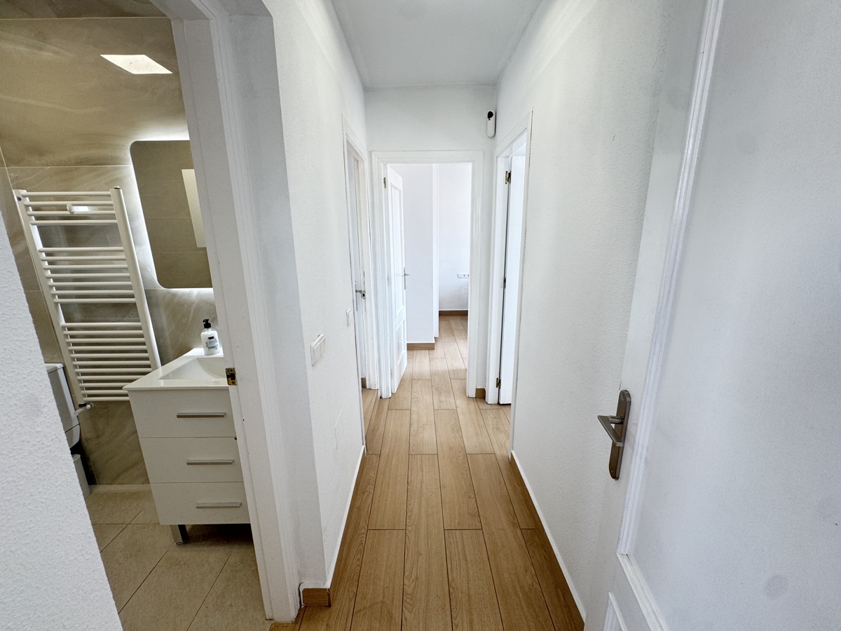 For sale - 5 Bedroom 2 Bathroom Villa in La Florida - , La Florida, Alicante, Spain - Alicante