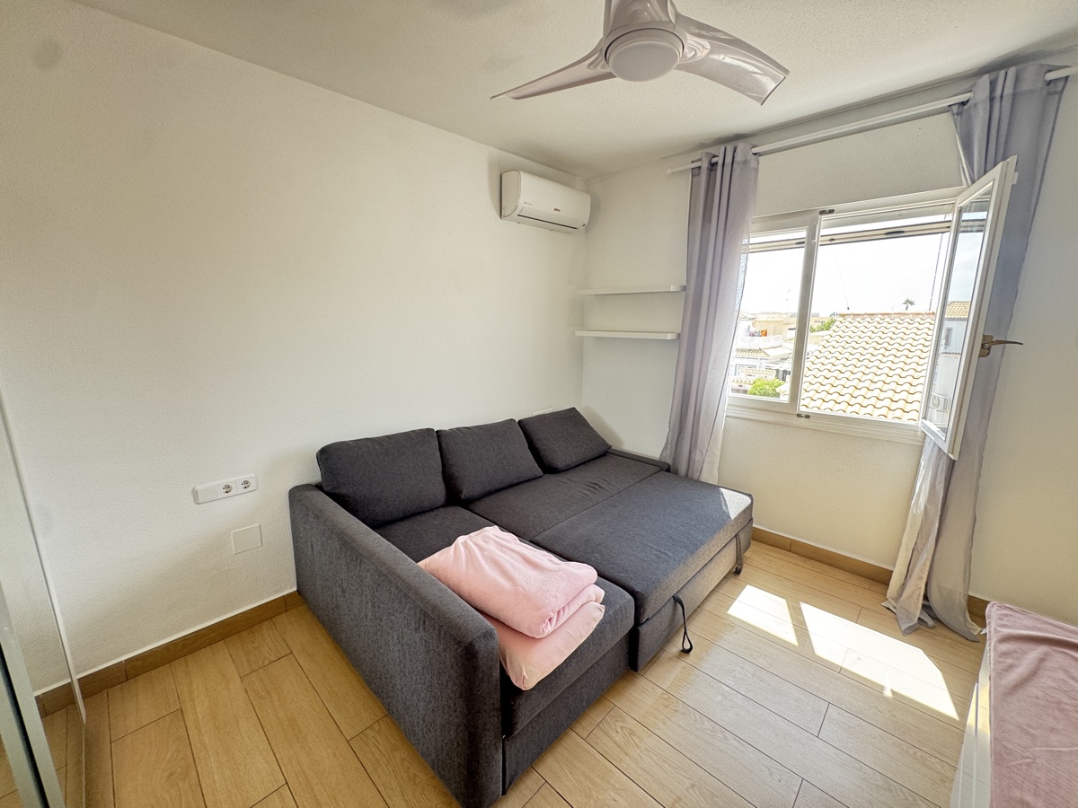 For sale - 5 Bedroom 2 Bathroom Villa in La Florida - , La Florida, Alicante, Spain - Alicante