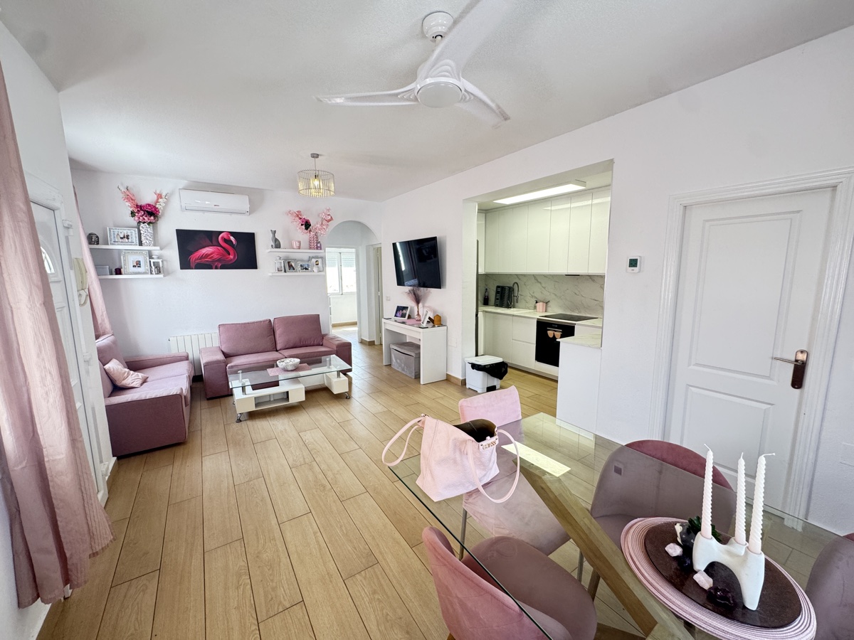 For sale - 5 Bedroom 2 Bathroom Villa in La Florida - , La Florida, Alicante, Spain - Alicante