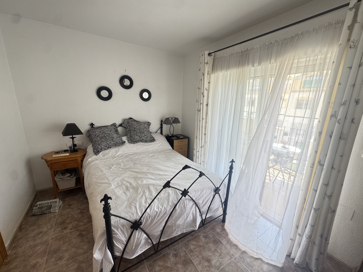 For sale - 3 Bedroom 3 Bathroom Townhouse in La Zenia - , La Zenia, Alicante, Spain - Alicante