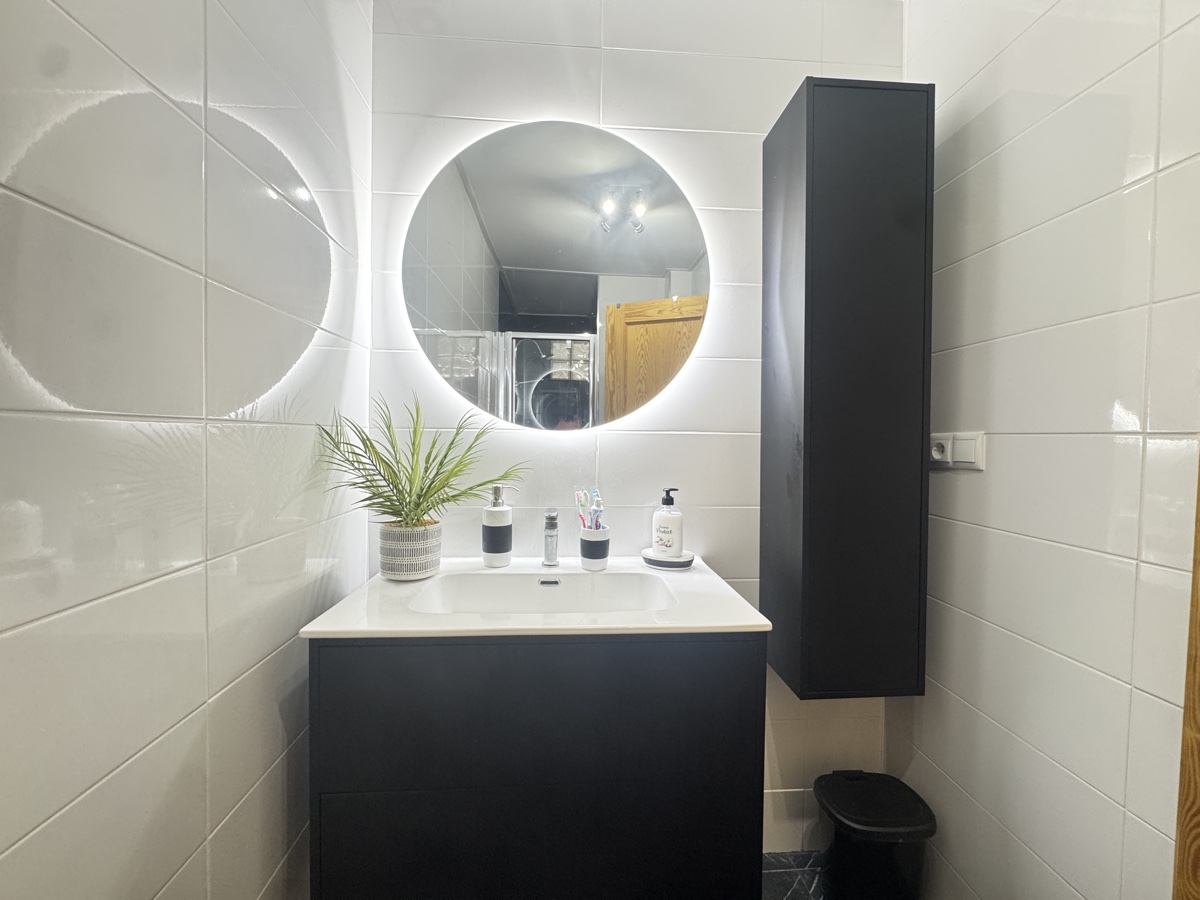 For sale - 3 Bedroom 3 Bathroom Townhouse in La Zenia - , La Zenia, Alicante, Spain - Alicante