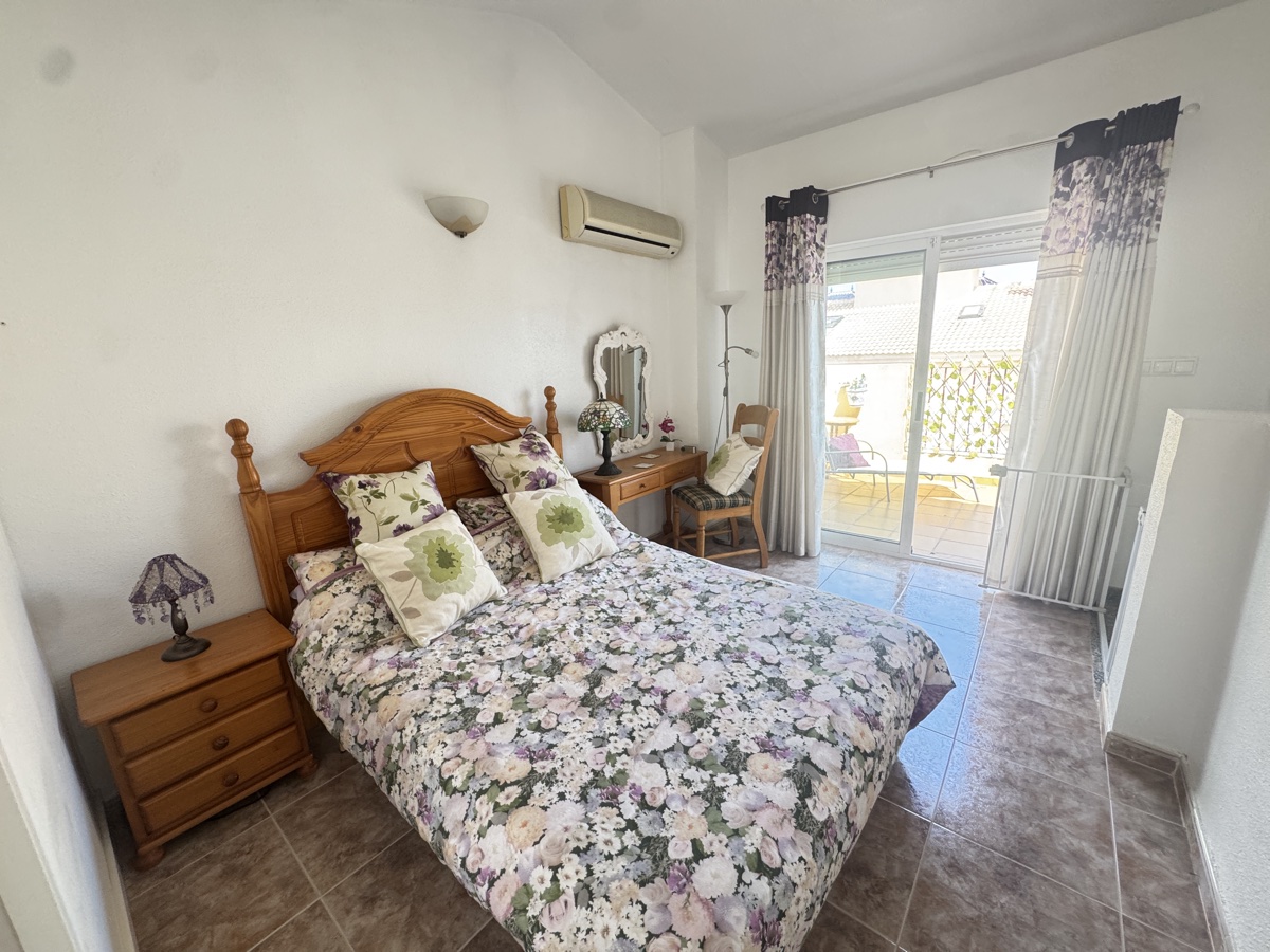 For sale - 3 Bedroom 3 Bathroom Townhouse in La Zenia - , La Zenia, Alicante, Spain - Alicante