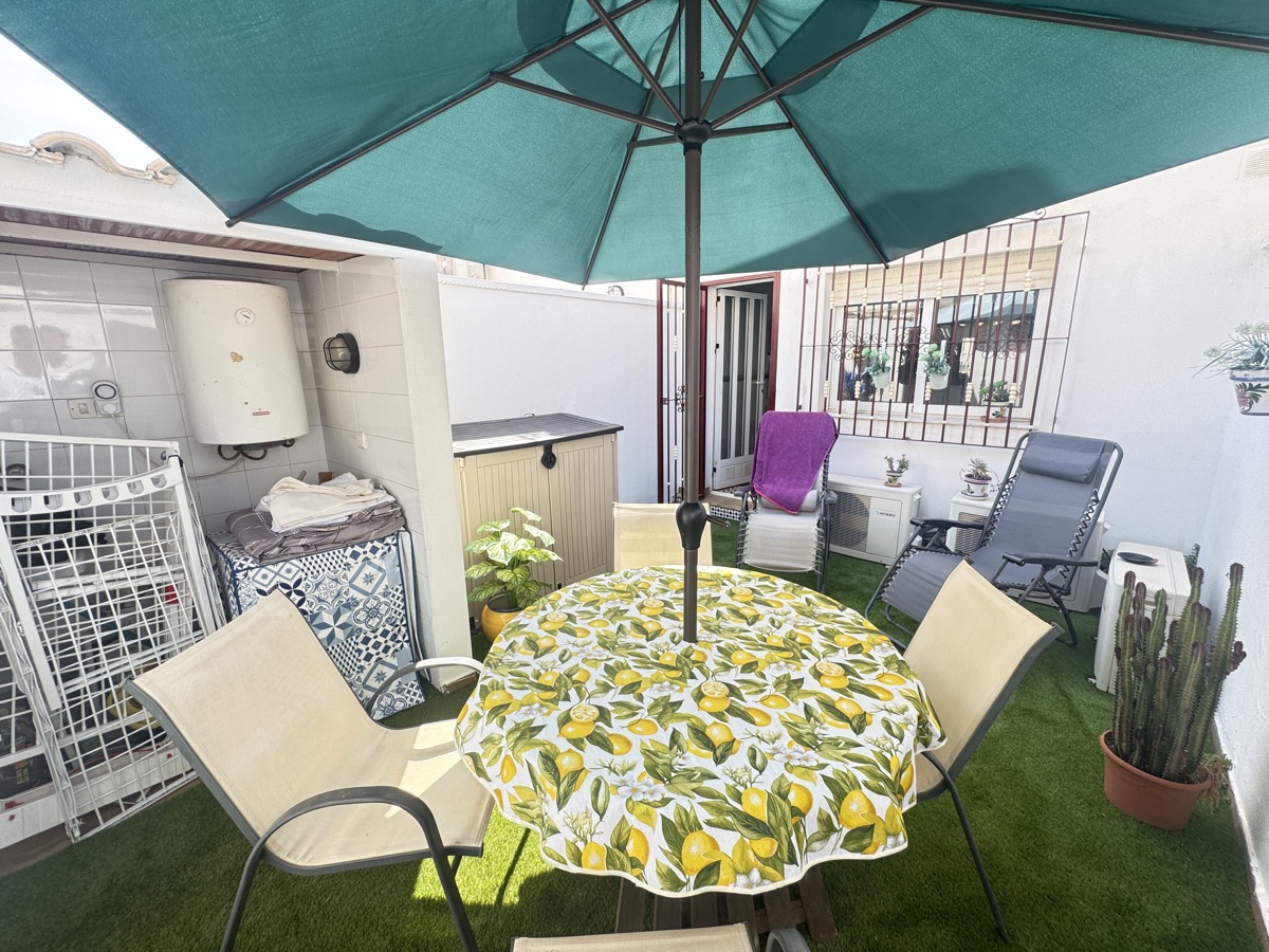 For sale - 3 Bedroom 3 Bathroom Townhouse in La Zenia - , La Zenia, Alicante, Spain - Alicante