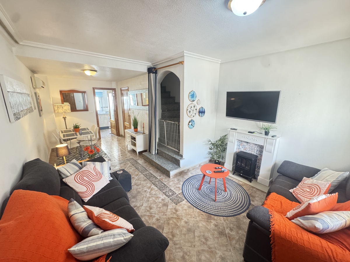 For sale - 3 Bedroom 3 Bathroom Townhouse in La Zenia - , La Zenia, Alicante, Spain - Alicante