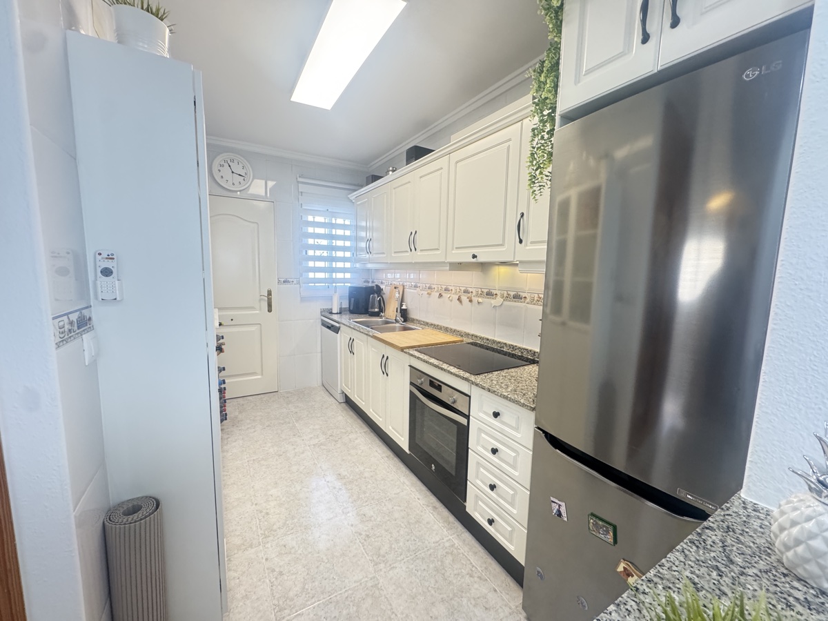 For sale - 4 Bedroom 3 Bathroom Villa in Villamartin - , Villamartin, Alicante, Spain - Alicante