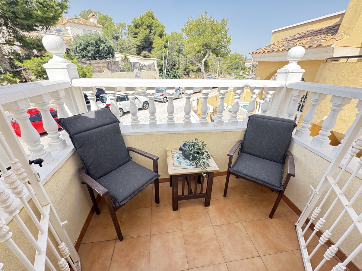 For sale - 3 Bedroom 3 Bathroom Villa in Villamartin - , Villamartin, Alicante, Spain - Alicante