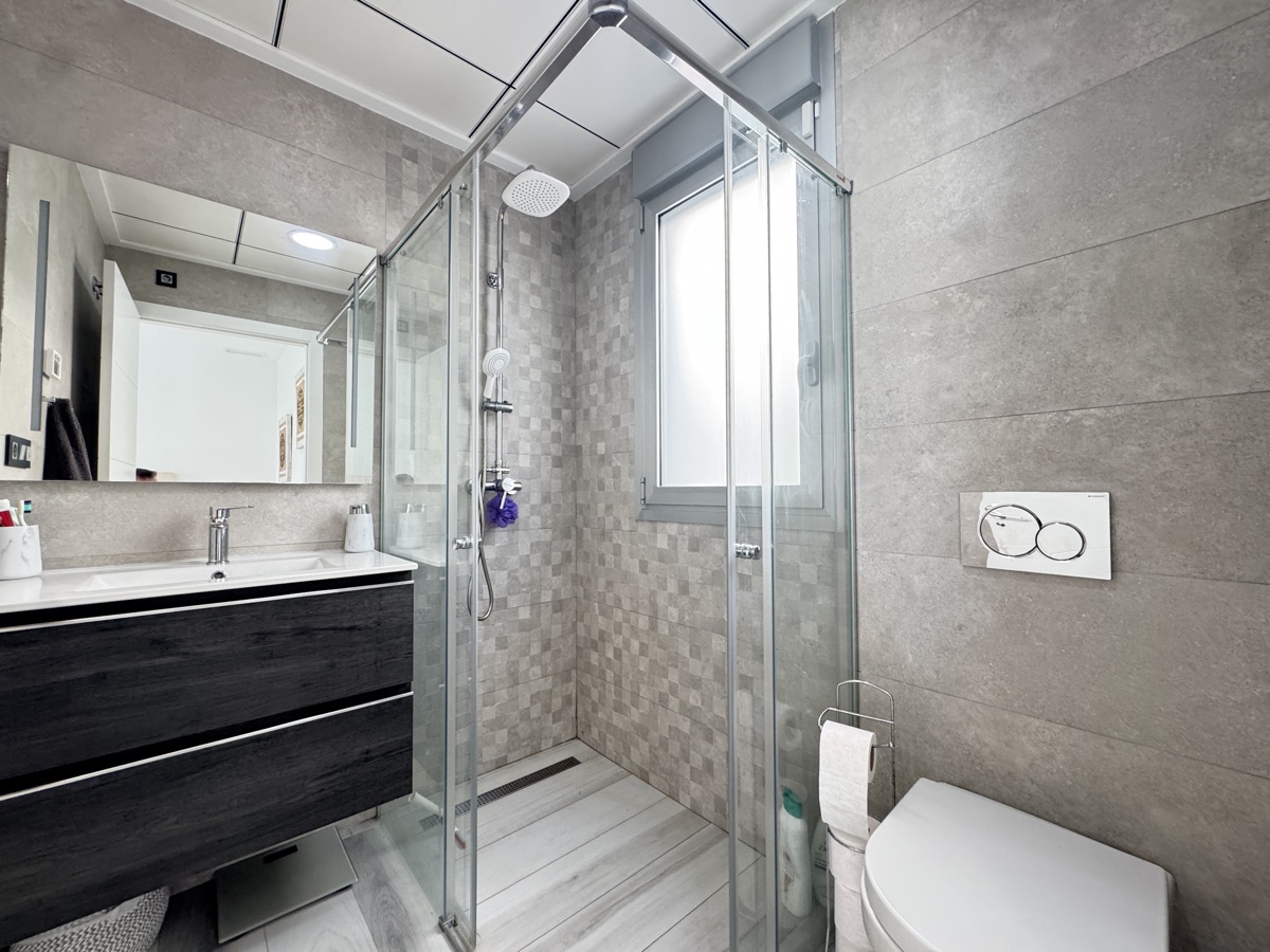 For sale - 4 Bedroom 4 Bathroom Villa in Lomas de Cabo Roig - , Lomas de Cabo Roig, Alicante, Spain - Alicante