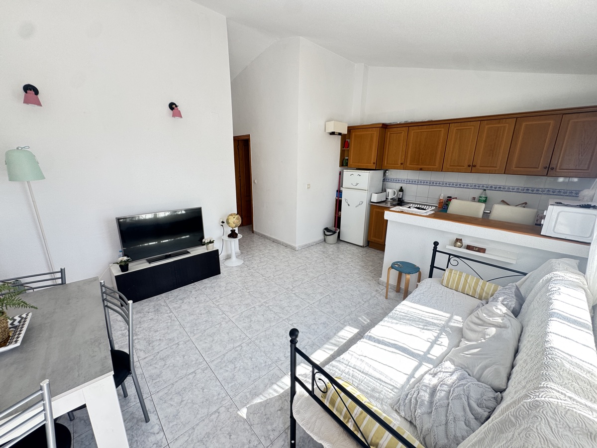 For sale - 2 Bedroom 1 Bathroom Apartment in Villamartin - , Villamartin, Alicante, Spain - Alicante