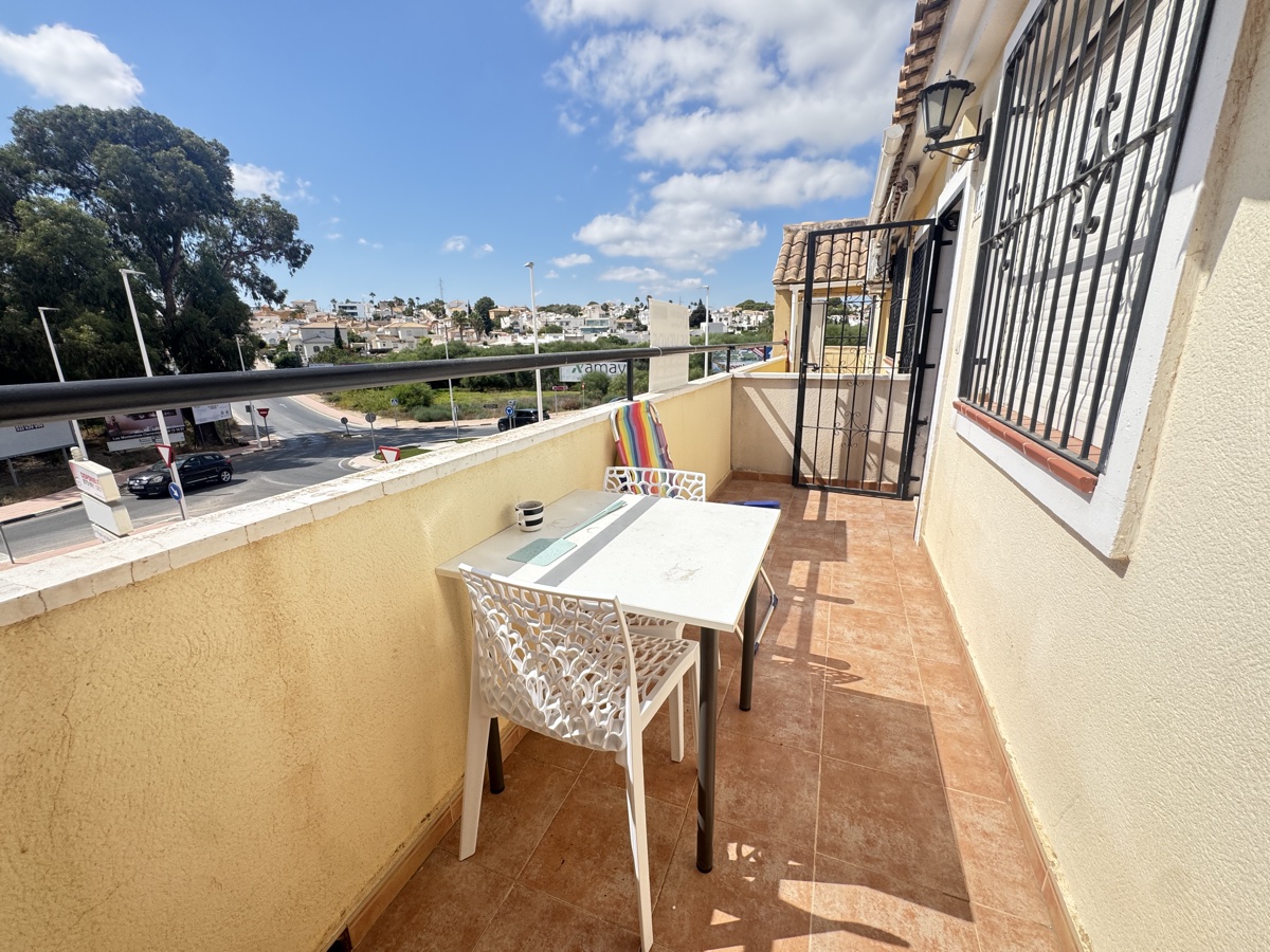 For sale - 2 Bedroom 1 Bathroom Apartment in Villamartin - , Villamartin, Alicante, Spain - Alicante