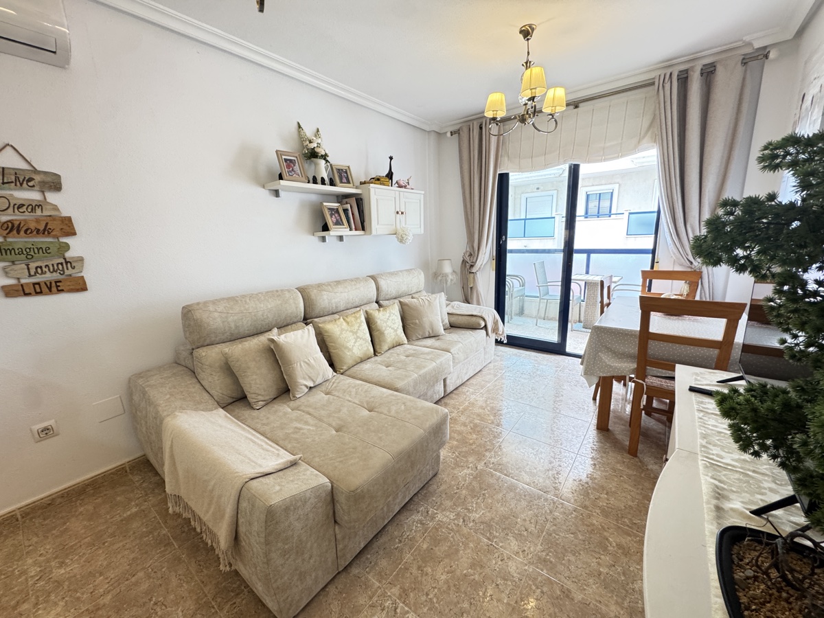 For sale - 2 Bedroom 1 Bathroom Apartment in Cabo Roig - , Cabo Roig, Alicante, Spain - Alicante