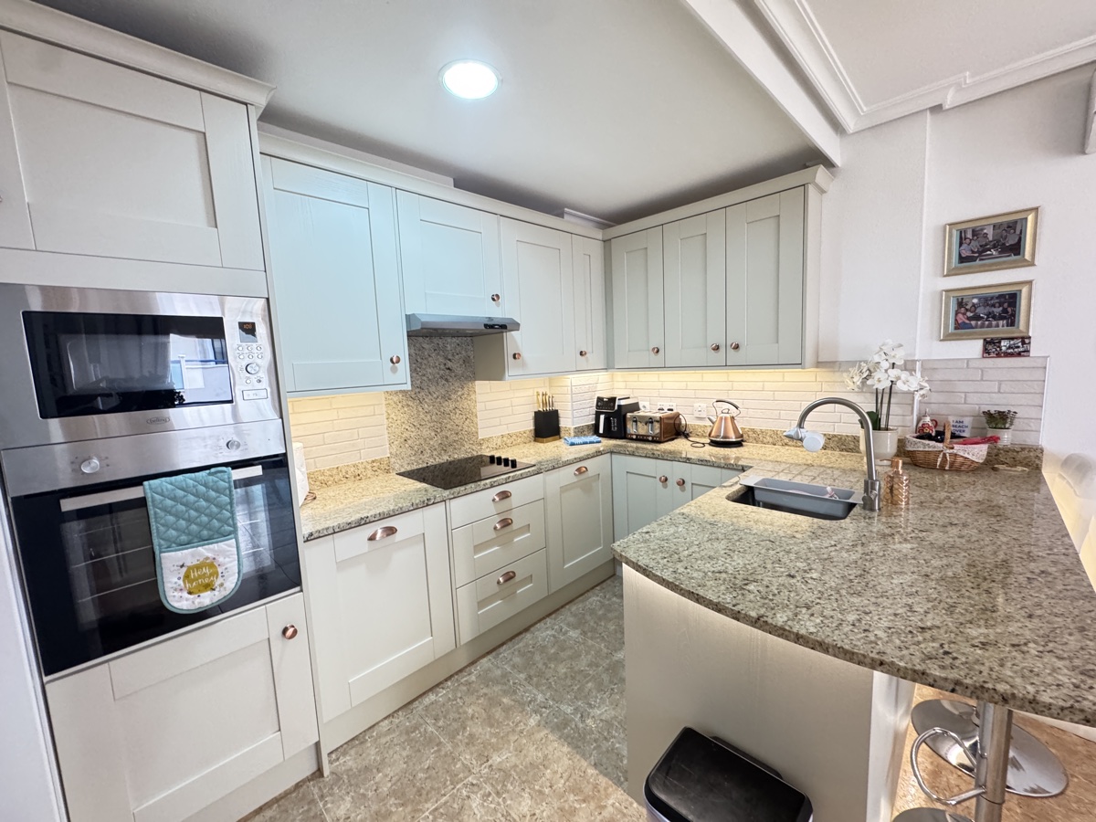 For sale - 2 Bedroom 1 Bathroom Apartment in Cabo Roig - , Cabo Roig, Alicante, Spain - Alicante