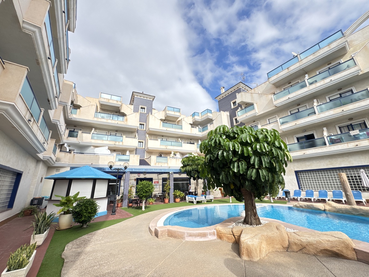 For sale - 2 Bedroom 1 Bathroom Apartment in Cabo Roig - , Cabo Roig, Alicante, Spain - Alicante