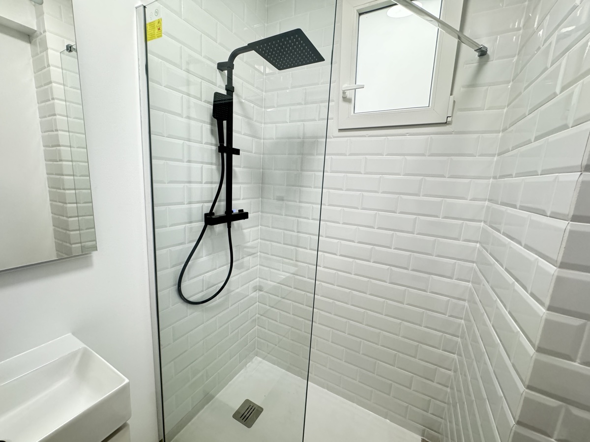 For sale - 3 Bedroom 1 Bathroom Apartment in Torrevieja - , Torrevieja, Alicante, Spain - Alicante