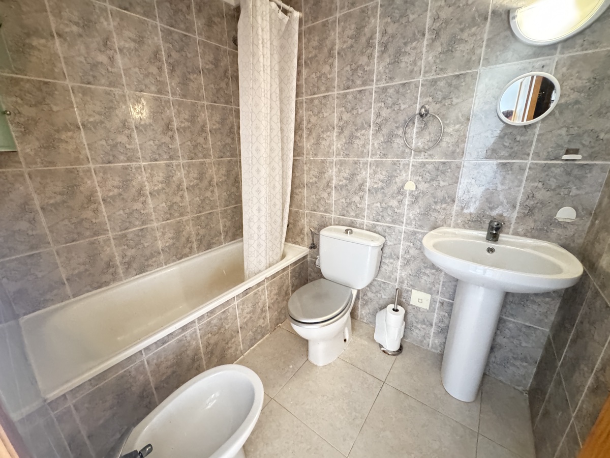 For sale - 2 Bedroom 1 Bathroom Apartment in Villamartin - , Villamartin, Alicante, Spain - Alicante