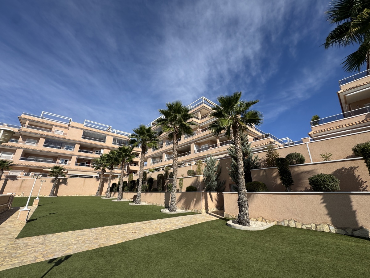 For sale - 2 Bedroom 2 Bathroom Apartment in Villamartin - , Villamartin, Alicante, Spain - Alicante
