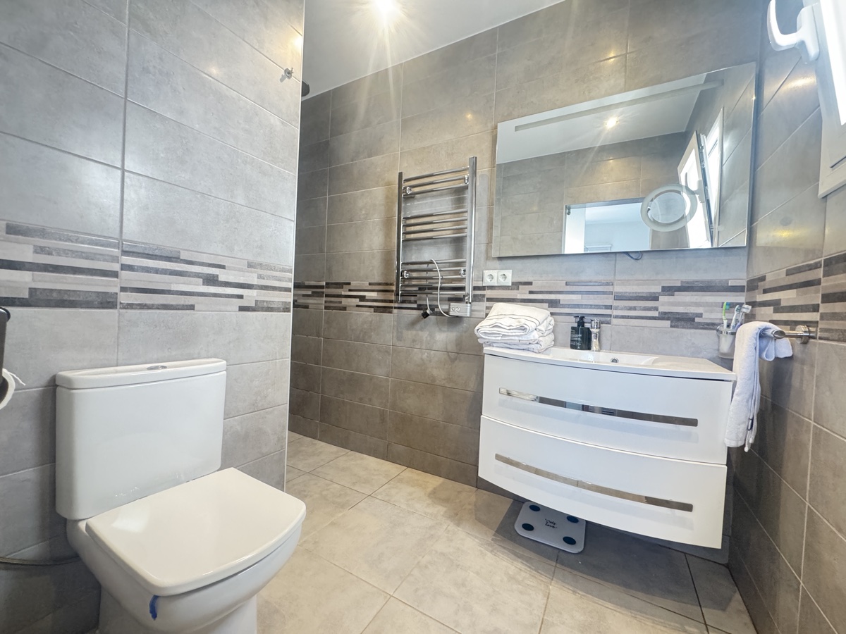 For sale - 2 Bedroom 2 Bathroom Villa in Blue Lagoon - , Blue Lagoon, Alicante, Spain - Alicante