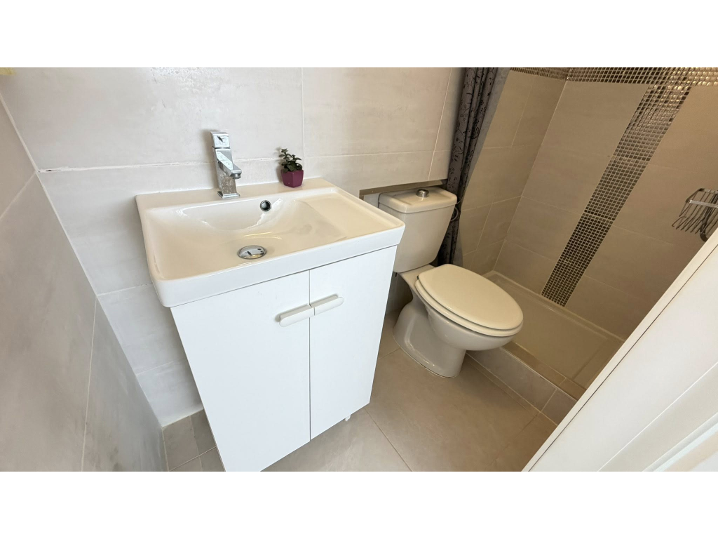 For sale - STUNNING 3 BED 2 BATH QUAD VILLA -  - Alicante