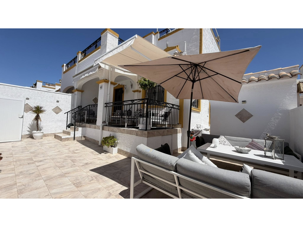 For sale - STUNNING 3 BED 2 BATH QUAD VILLA -  - Alicante