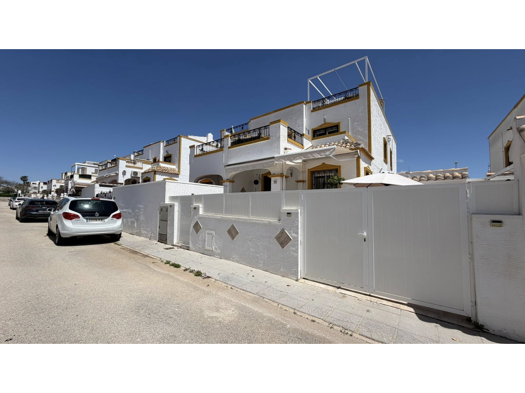 For sale - STUNNING 3 BED 2 BATH QUAD VILLA -  - Alicante