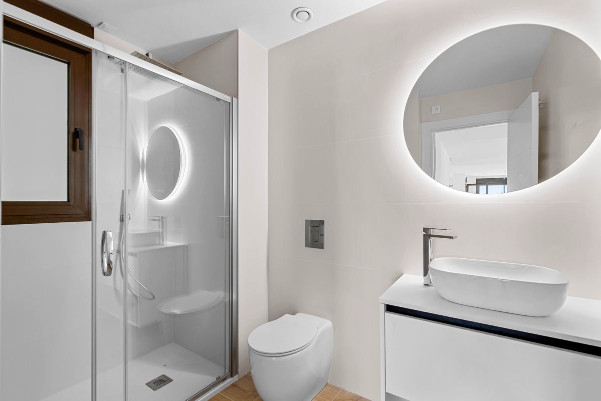 For sale - 2 Bedroom 2 Bathroom Apartment in Villamartin - , Villamartin, Alicante, Spain - Alicante