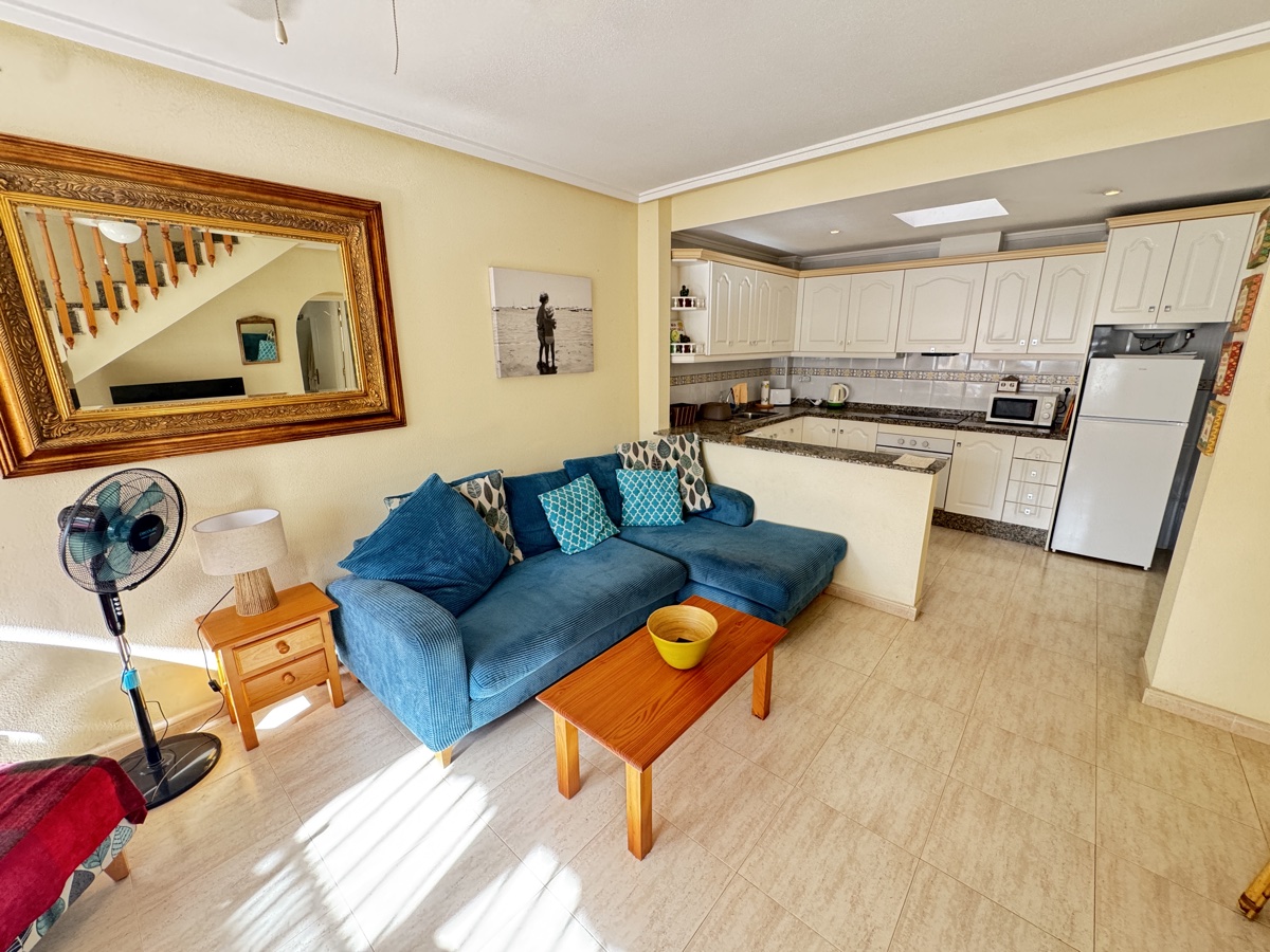 For sale - 3 Bedroom 2 Bathroom Quad in Villamartin - , Villamartin, Alicante, Spain - Alicante