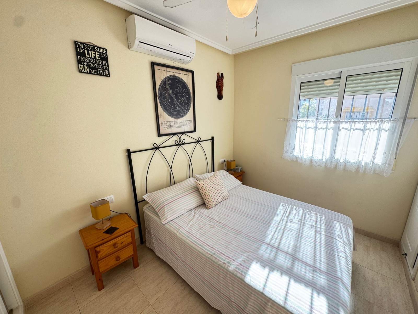 For sale - 3 Bedroom 2 Bathroom Quad in Villamartin - , Villamartin, Alicante, Spain - Alicante