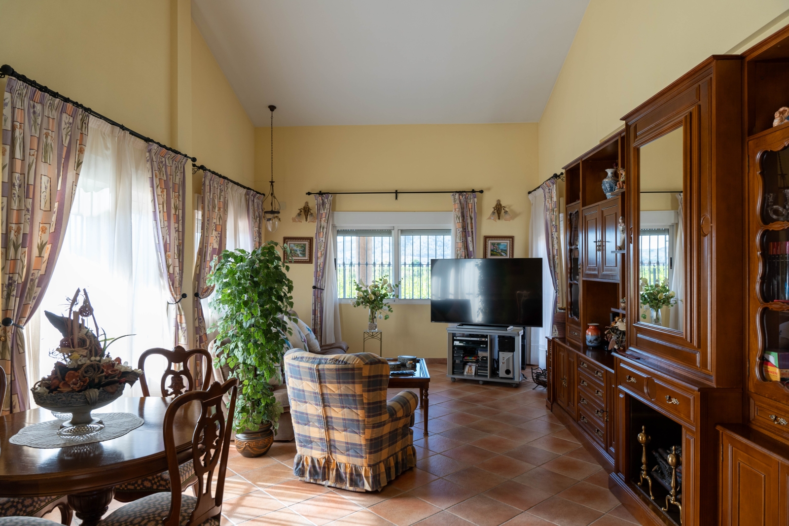 For sale - 5 Bedroom 3 Bathroom Finca in Orihuela - , Orihuela, Alicante, Spain - Alicante