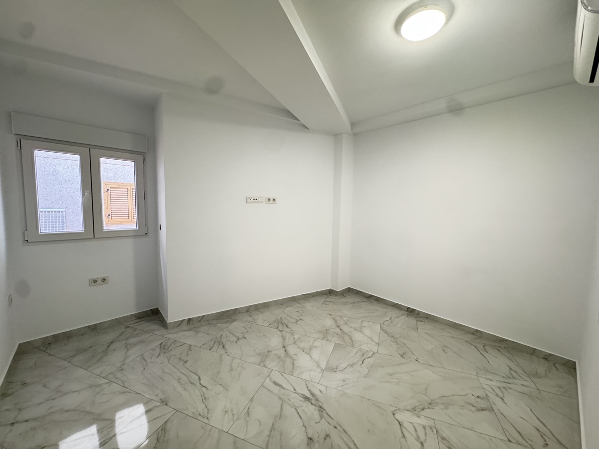 For sale - 2 Bedroom 2 Bathroom Apartment in Torrevieja - , Torrevieja, Alicante, Spain - Alicante