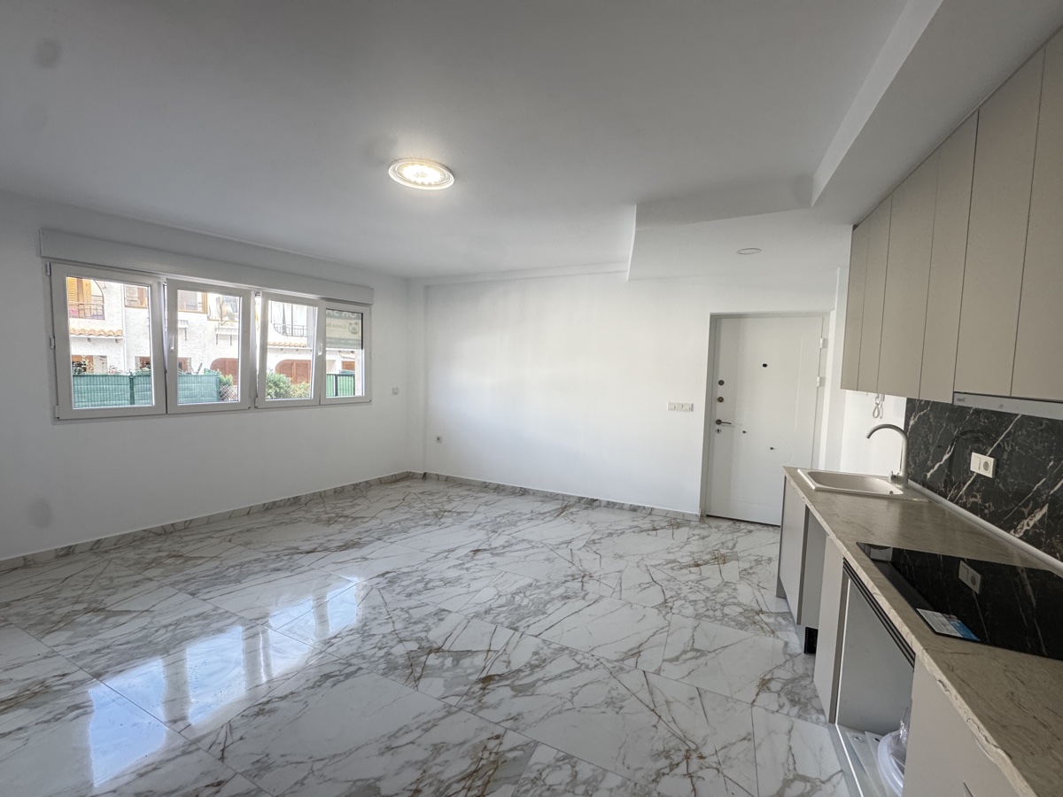 For sale - 1 Bathroom Apartment in Torrevieja - , Torrevieja, Alicante, Spain - Alicante