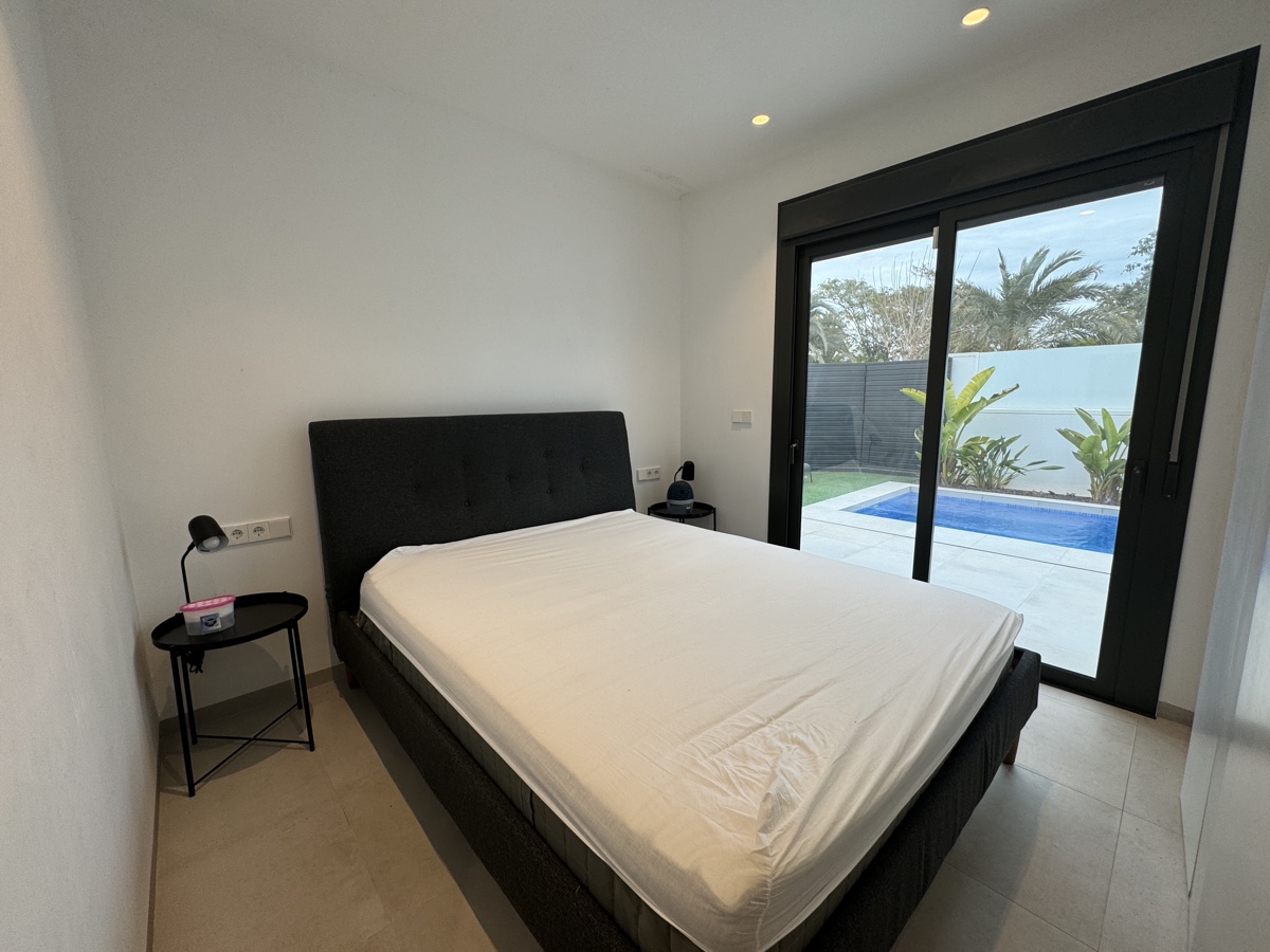For sale - 3 Bedroom 2 Bathroom Villa in Pilar De La Horadada - , Pilar De La Horadada, Alicante, Spain - Alicante