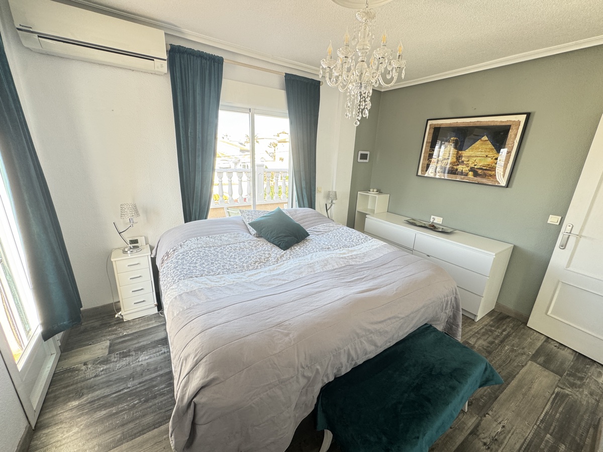 For sale - 4 Bedroom 3 Bathroom Villa in Ciudad Quesada - , Ciudad Quesada, Alicante, Spain - Alicante