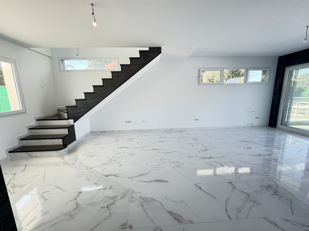 For sale - 4 Bedroom 3 Bathroom Villa in Los Balcones - , Los Balcones, Alicante, Spain - Alicante