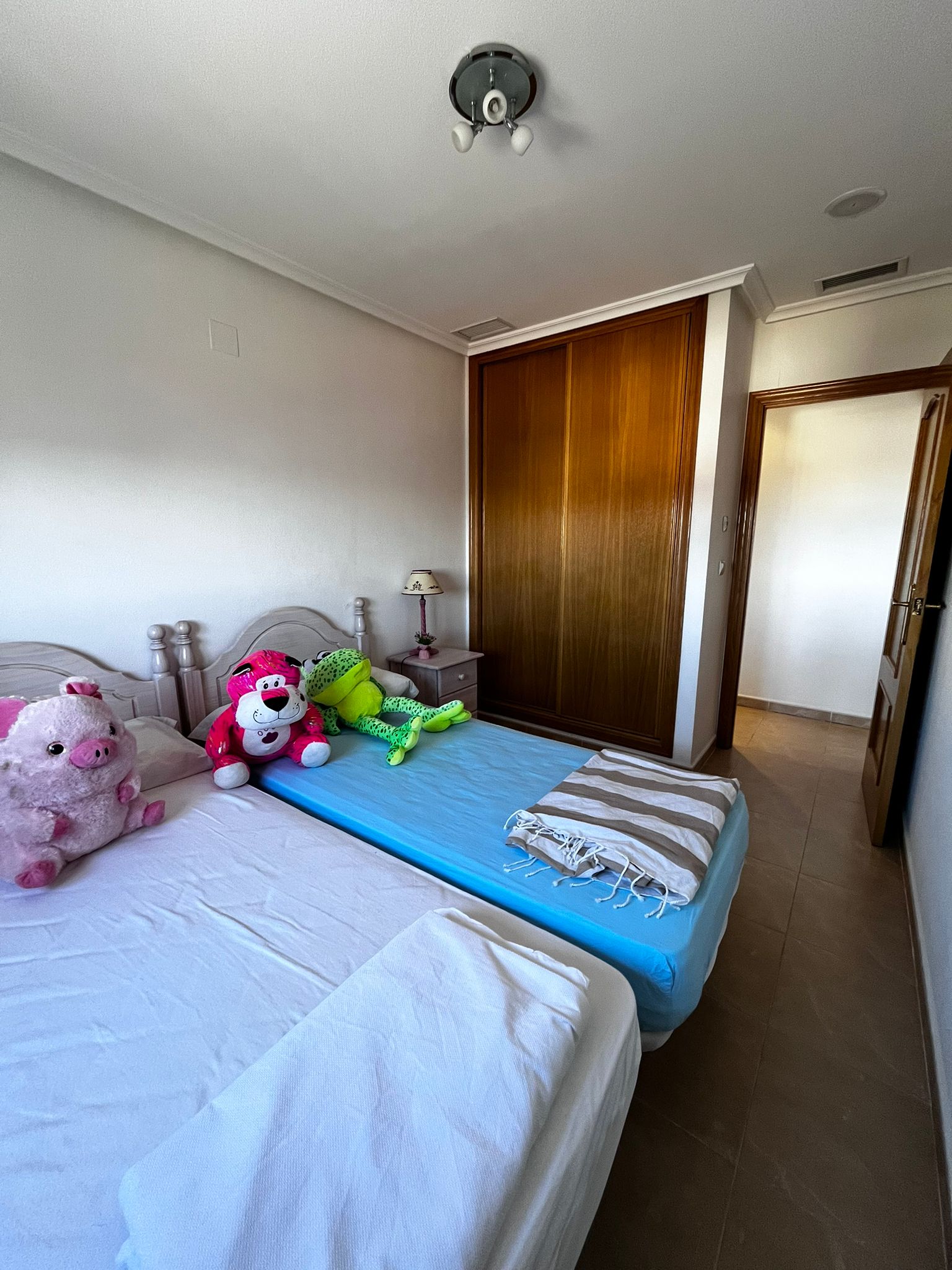 For sale - 3 Bedroom 2 Bathroom Apartment in Torrevieja -  - Alicante