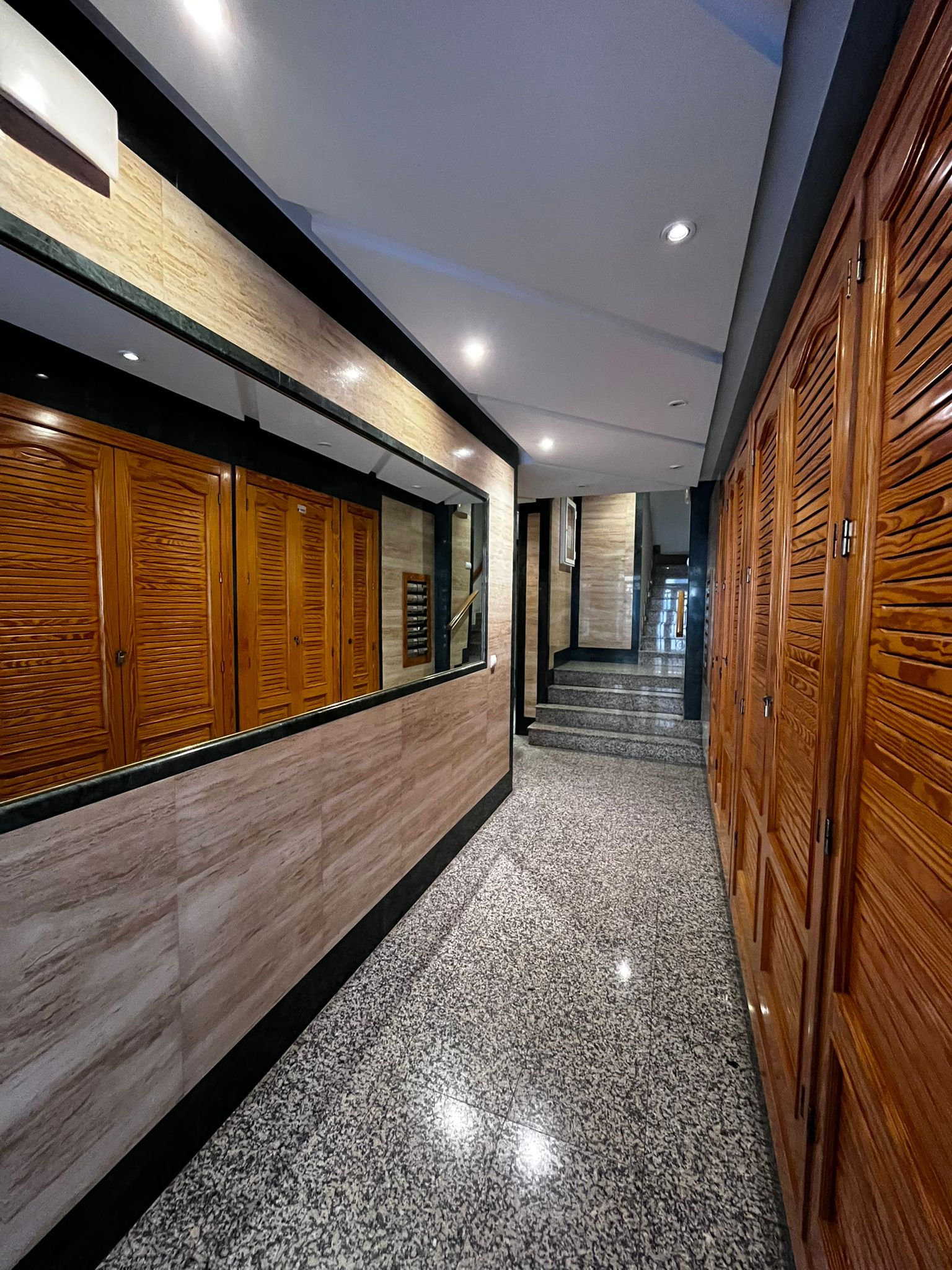 For sale - 3 Bedroom 2 Bathroom Apartment in Torrevieja -  - Alicante