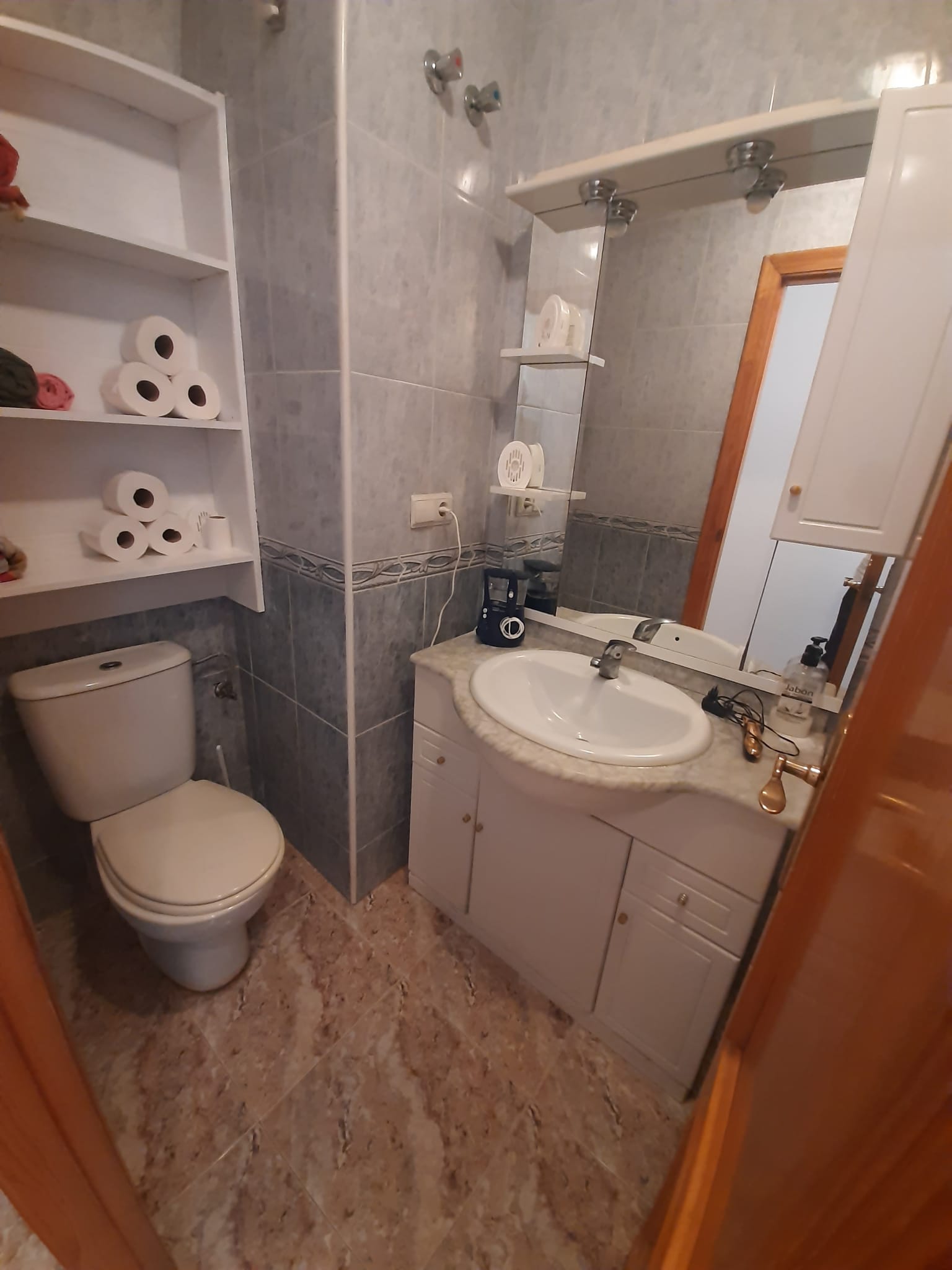 For sale - 2 Bedroom 1 Bathroom Apartment in Torrevieja -  - Alicante