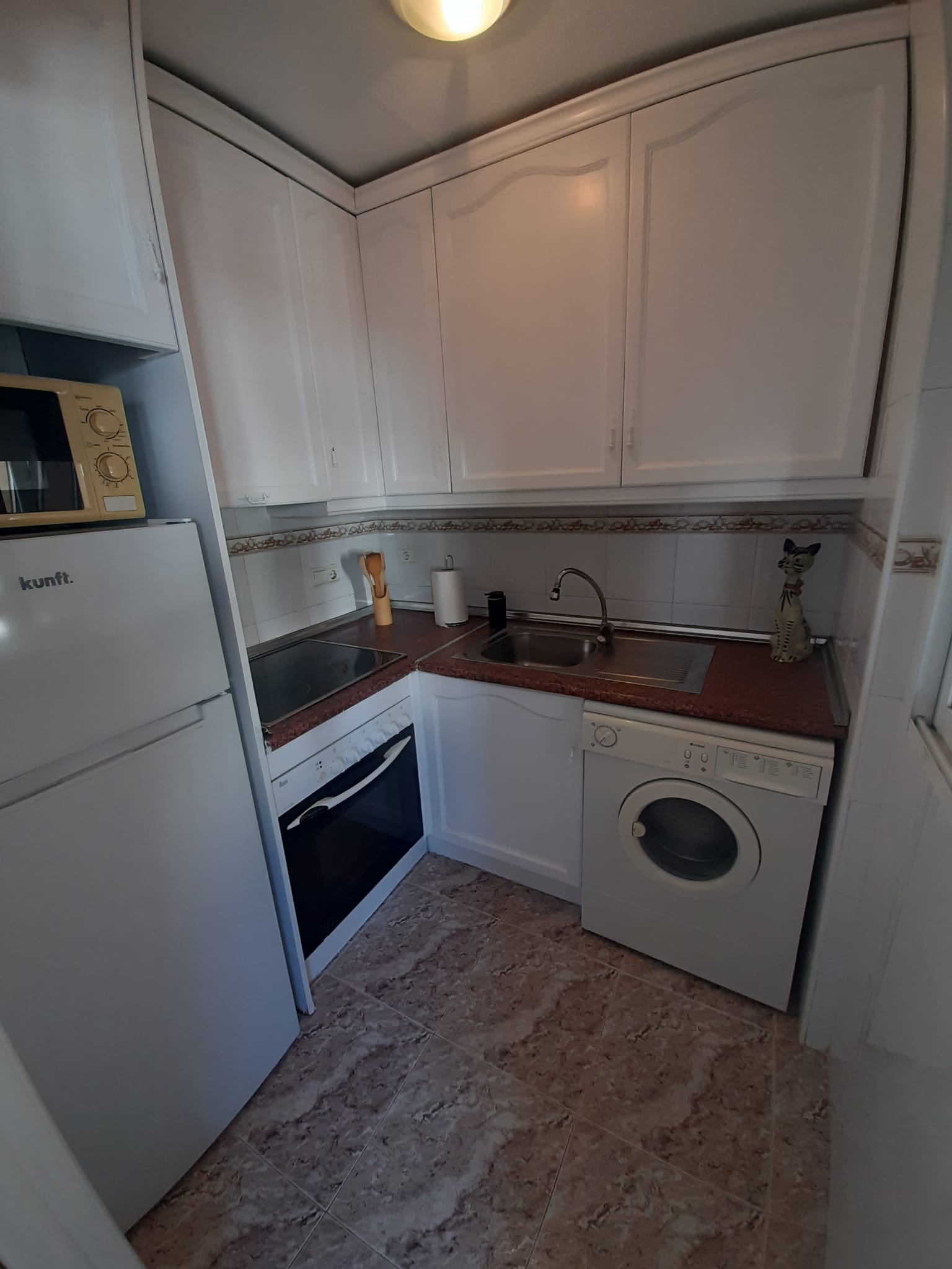 For sale - 2 Bedroom 1 Bathroom Apartment in Torrevieja -  - Alicante