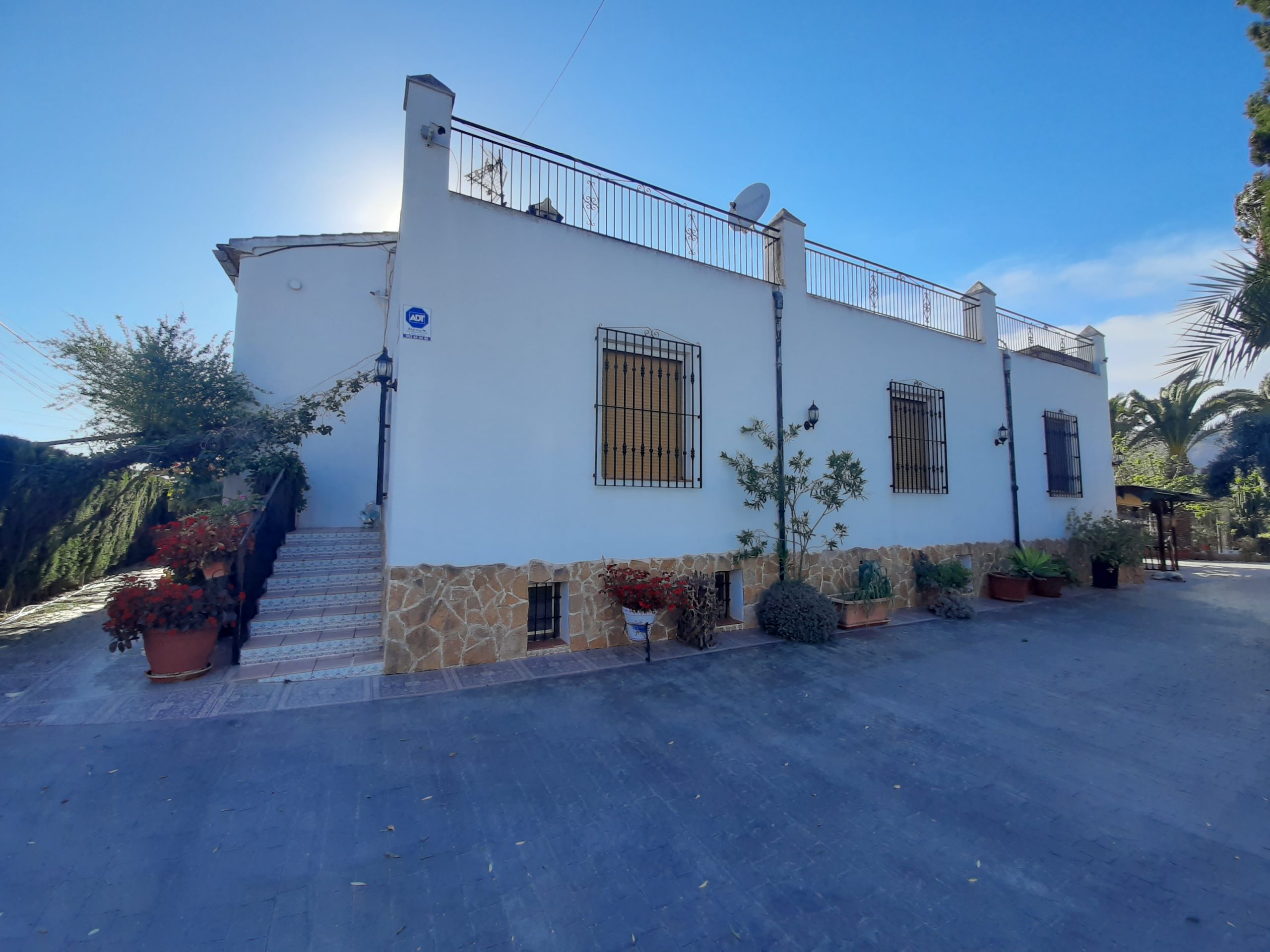 For sale - 8 Bedroom 8 Bathroom  in Orihuela -  - Alicante
