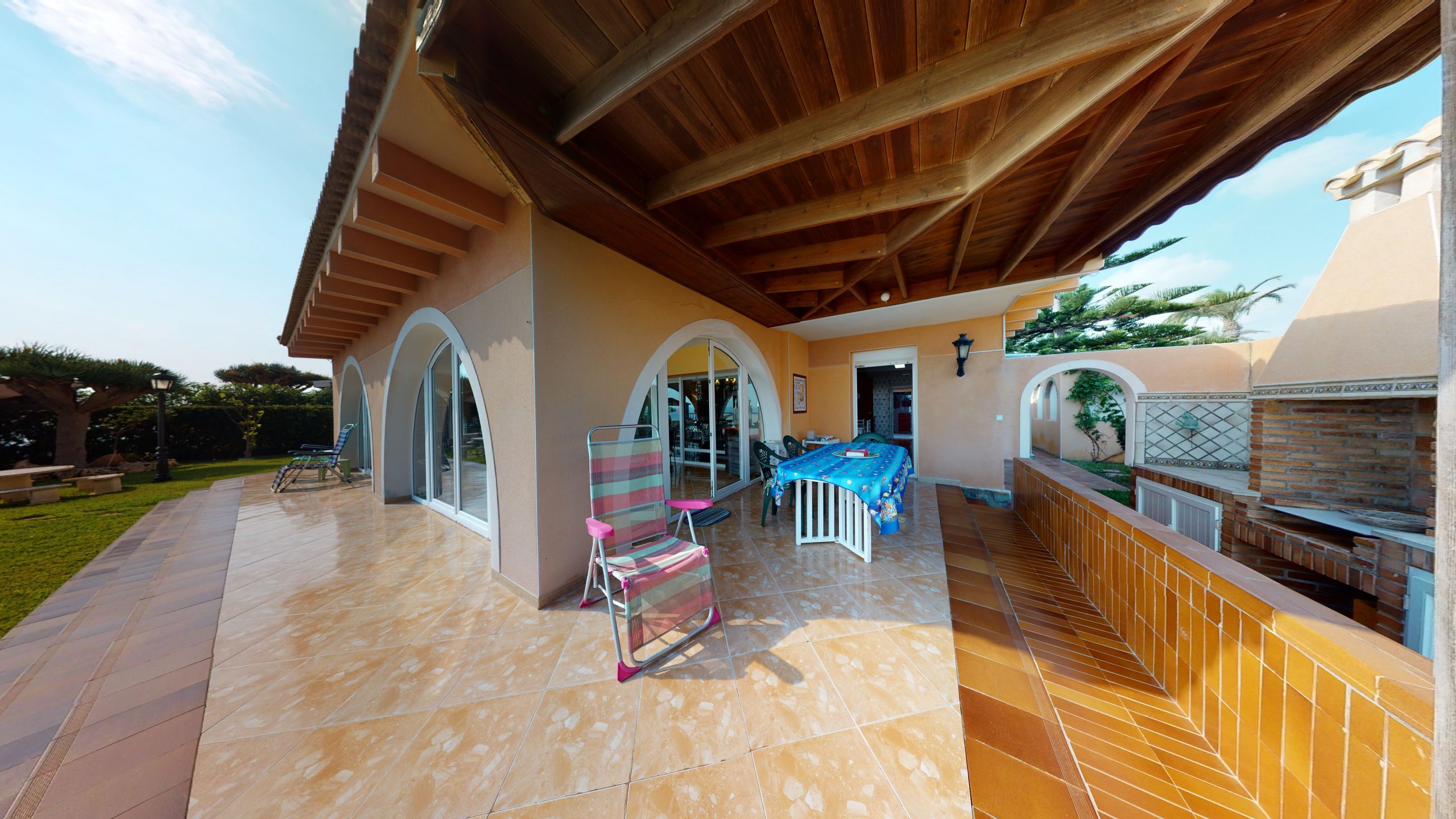 For sale - 8 Bedroom 11 Bathroom  in Orihuela Costa -  - Alicante