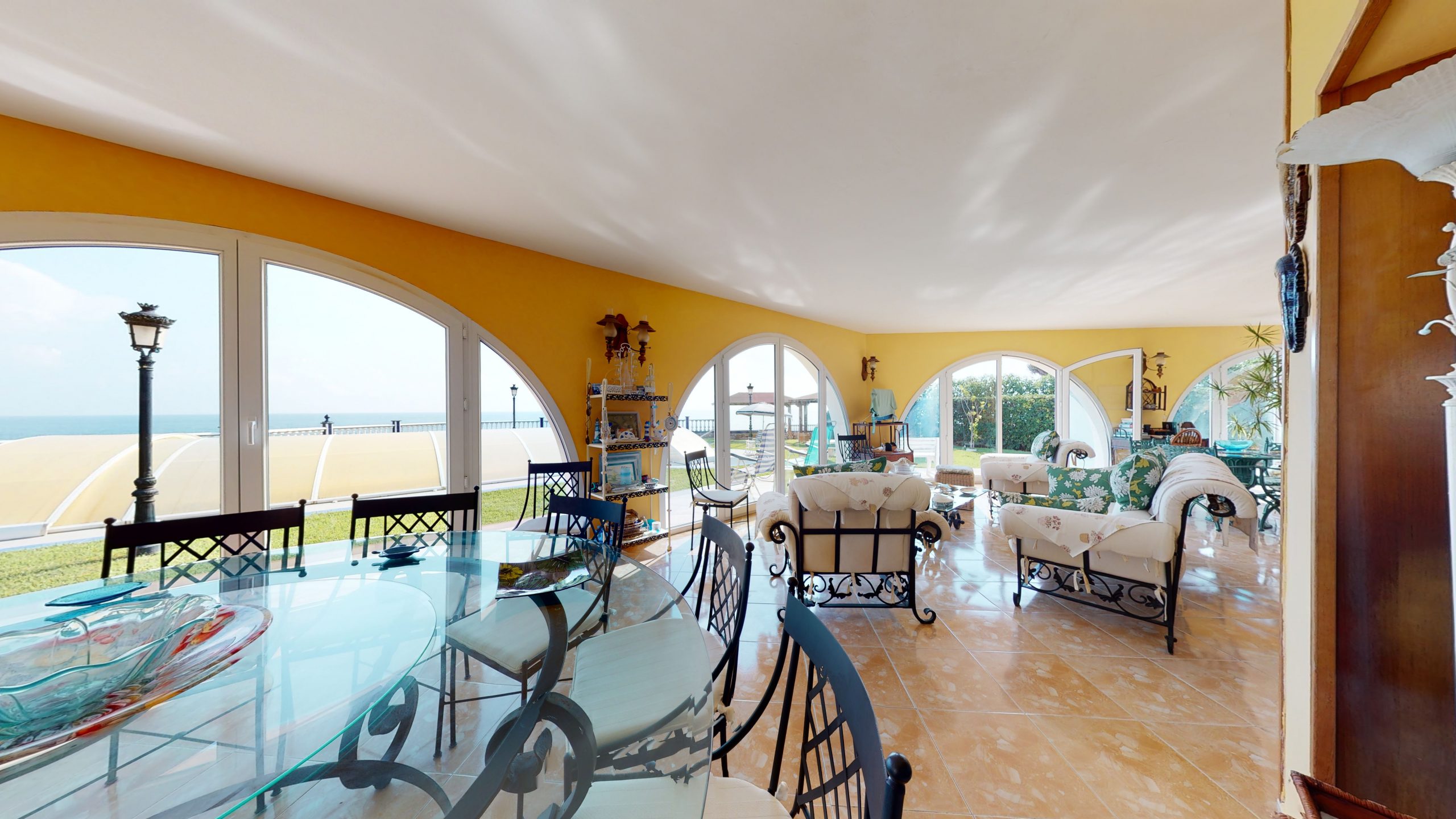 For sale - 8 Bedroom 11 Bathroom  in Orihuela Costa -  - Alicante