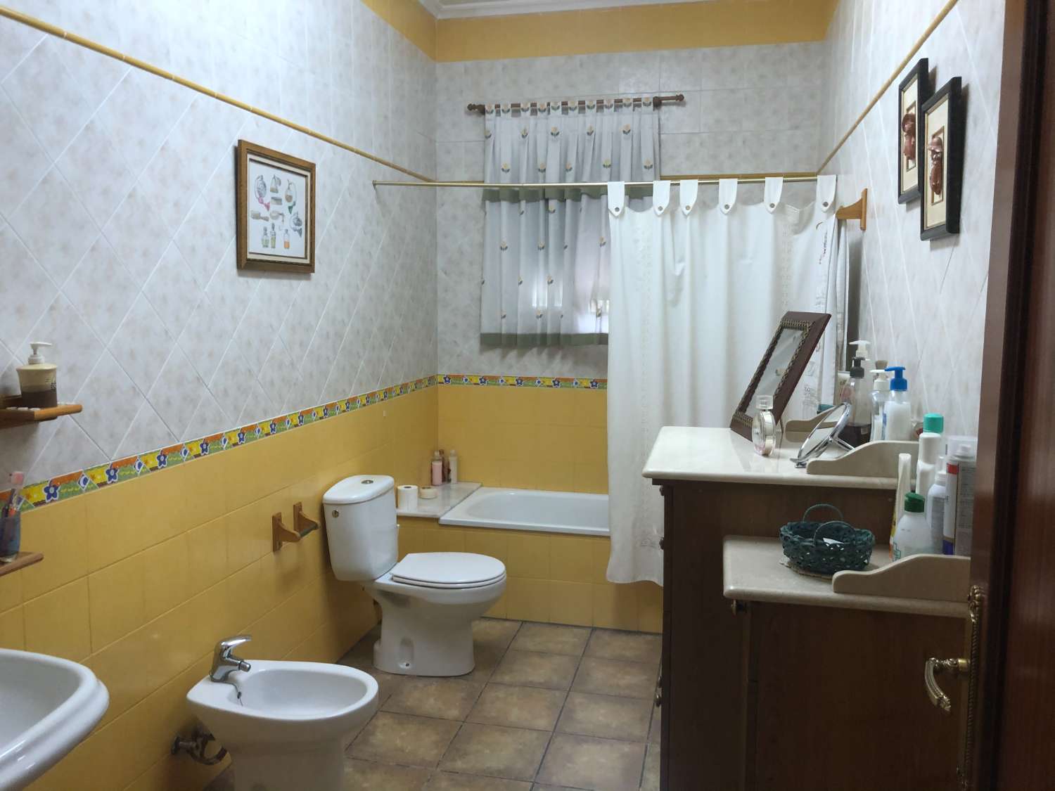 For sale - 4 Bedroom 3 Bathroom  in Callosa de Segura -  - Alicante